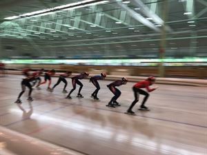Luc, Jade en Emma op Talentendag bij IJsbaan Twente