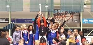 HIJC-DIJC gewonnen door Deventer IJsclub