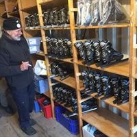 Schaatsverhuur bij natuurijsbaan