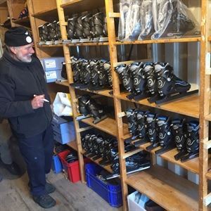 Schaatsverhuur bij natuurijsbaan